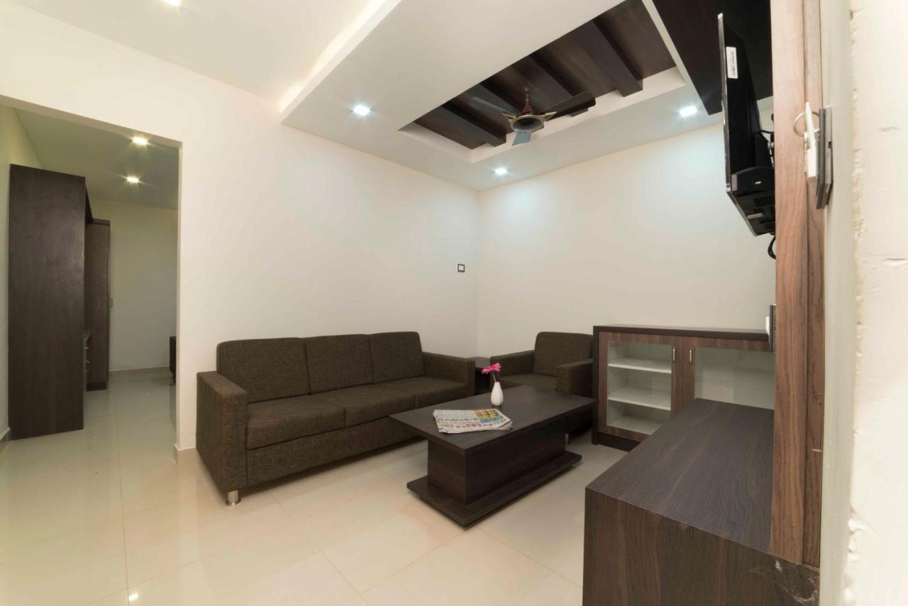 Hotel Sami V Landmarks Arantangi ภายนอก รูปภาพ
