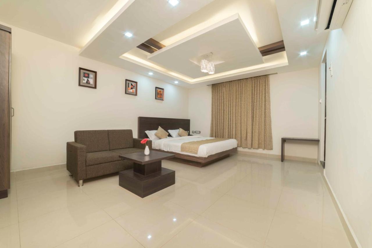 Hotel Sami V Landmarks Arantangi ภายนอก รูปภาพ